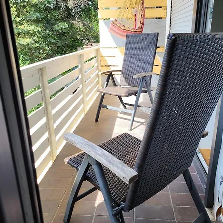 Gemuetliche Oase Im Gruenen *